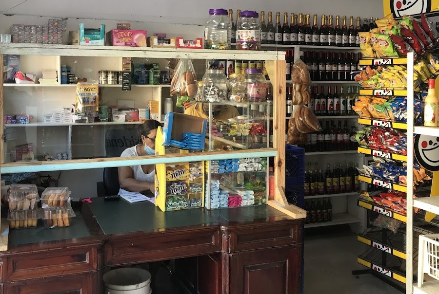 Mini market los mercedes